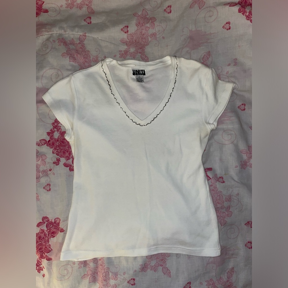 Y2K white medium Uniti Casuals short sleeve tee